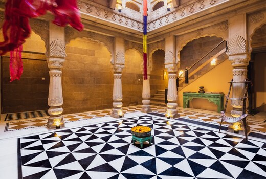 Hotel Dev Garh