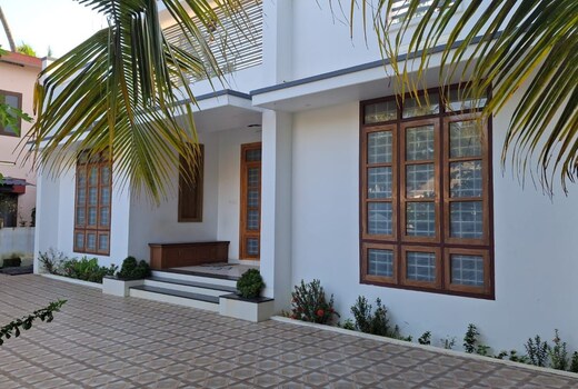 Moon Villa