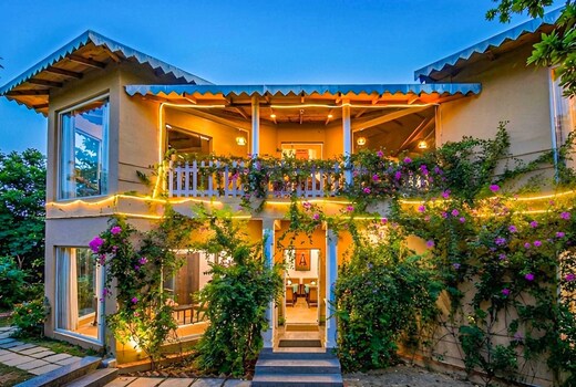 StayVista | Mistletoe House