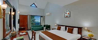 8fold- Pinecrest by Larisa@5 mins drive from Bhimtal Lake
