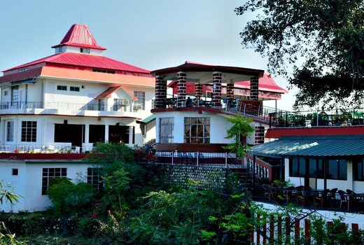 Dee Jay Resort