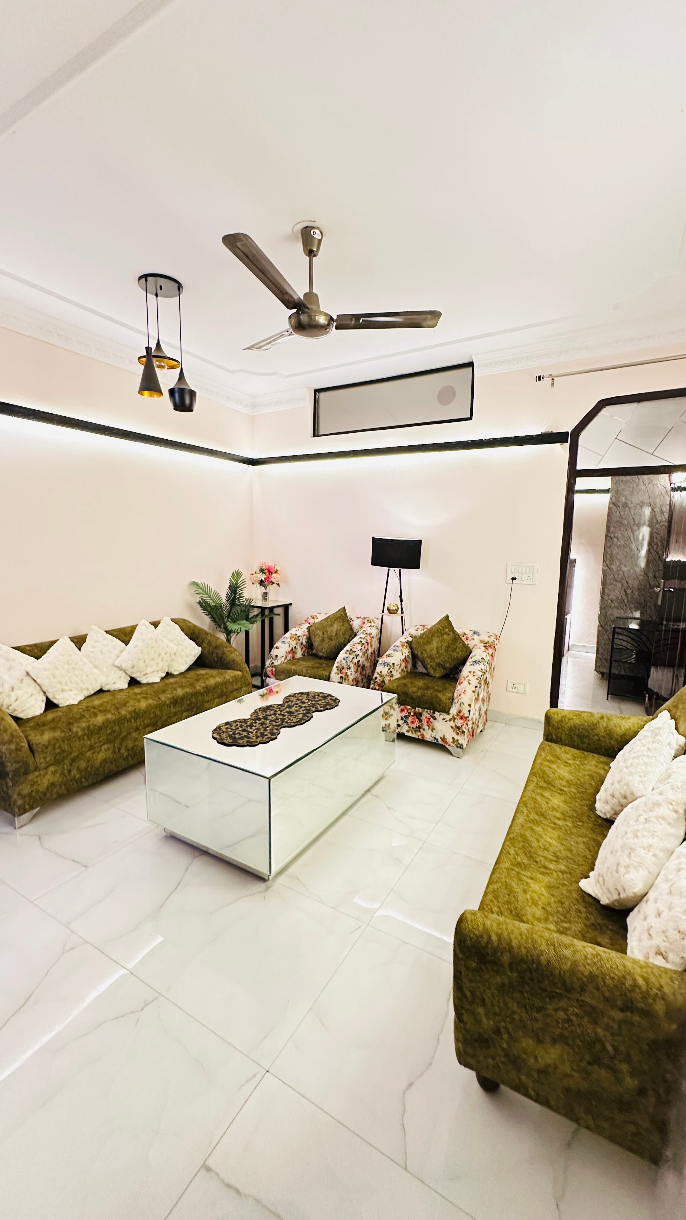 Cozy & Charming : 1bhk studio apartment