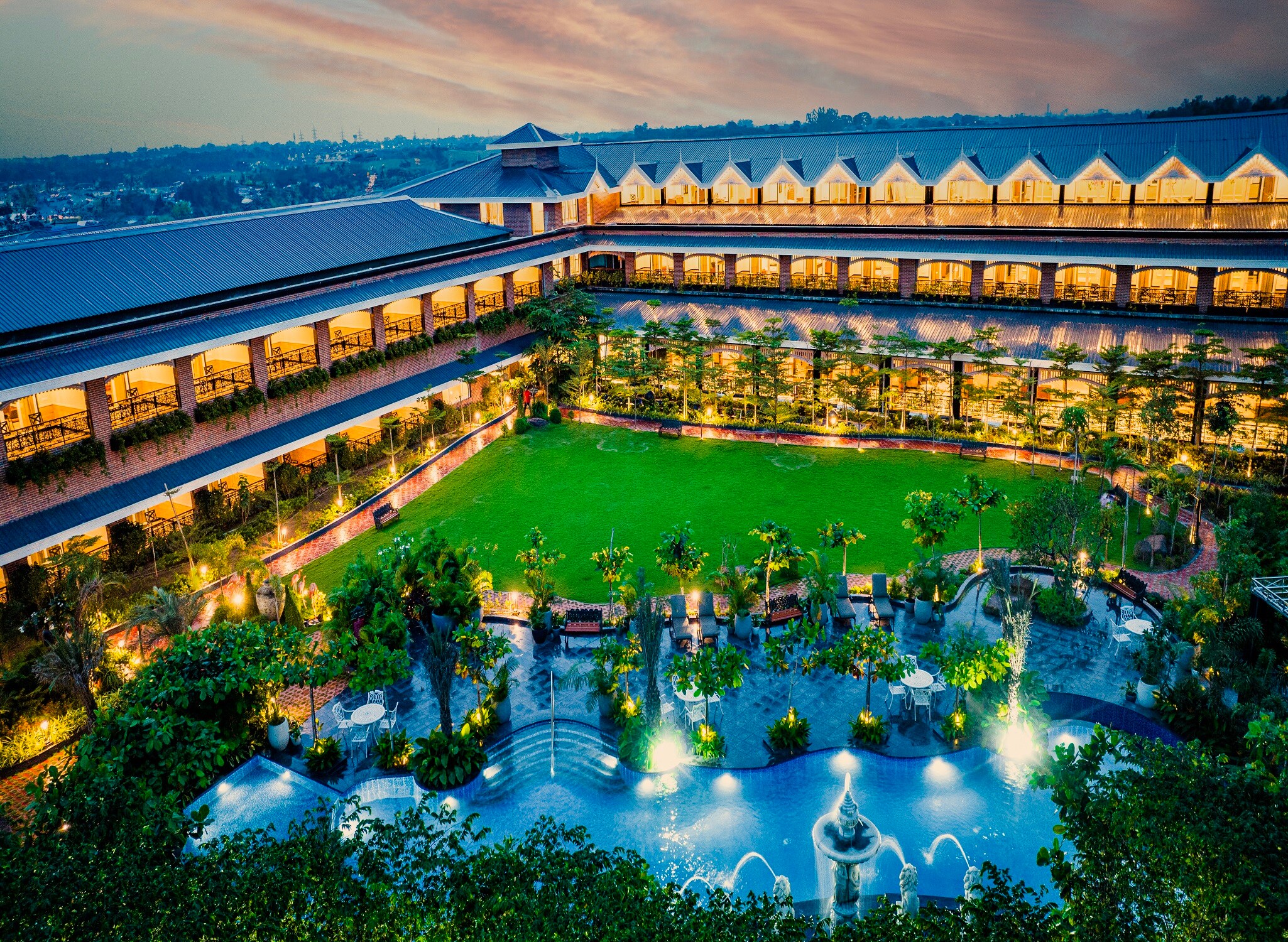 Mayfair Oasis Resort and Convention