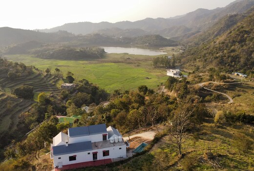 Dr.Atam Parkash Villa (Lake view)