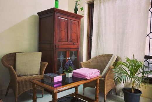 THE BANYAN HUT
