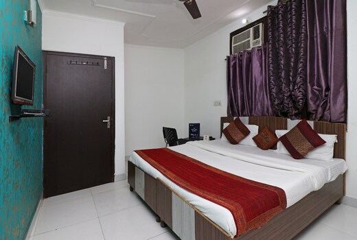 Hotel O Mahak Palace