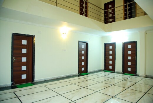 SRAVANTHI RESIDENCY