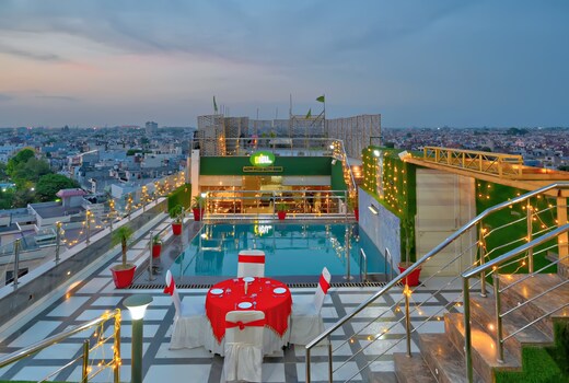 Hotel Sallow Royal Suites by Dew Drop