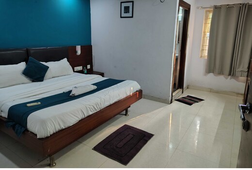 Hotel O Karthikeya Pride