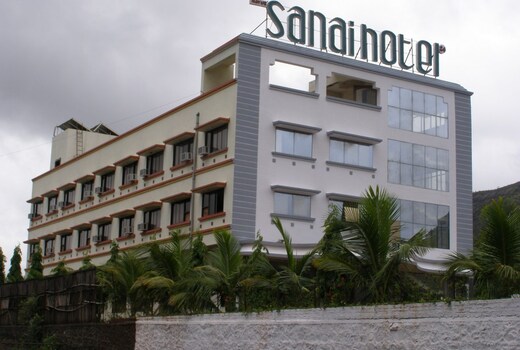 Hotel Sanai Residency