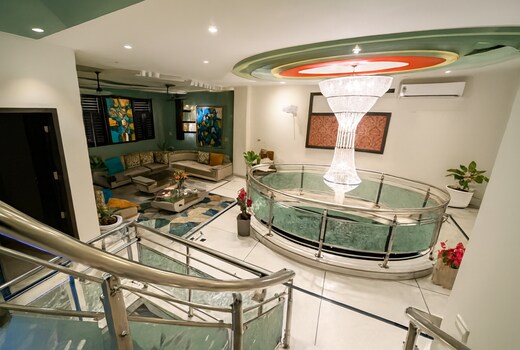 Luxurious 6BHK duplex in the Heart of Pink City