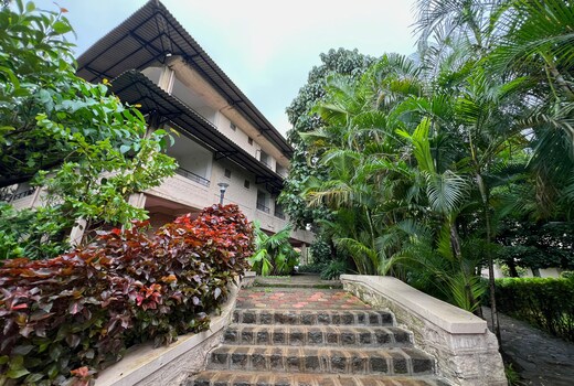 YASH RESORT