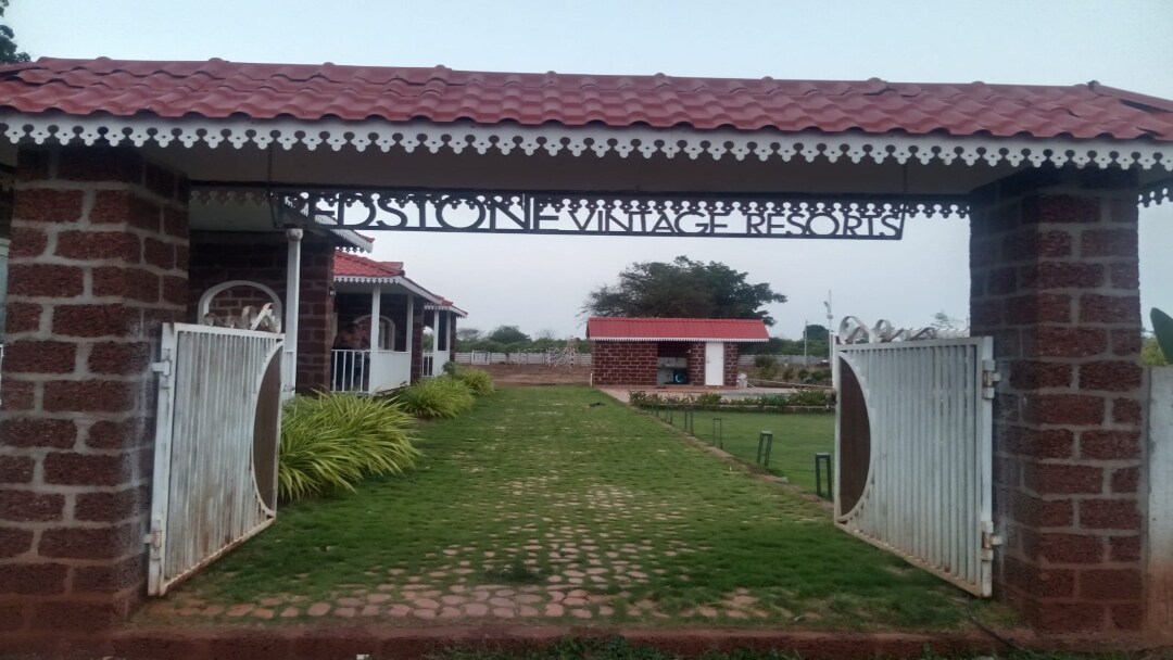 Redstone Vintage Resorts