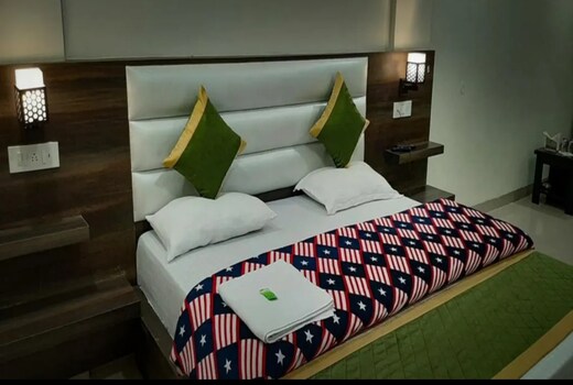 HOTEL GREEN PARK