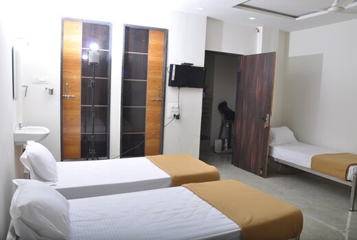 Haripriya Lodge