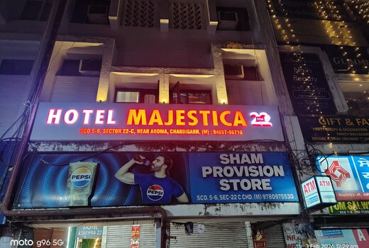 Hotel Majestica 22