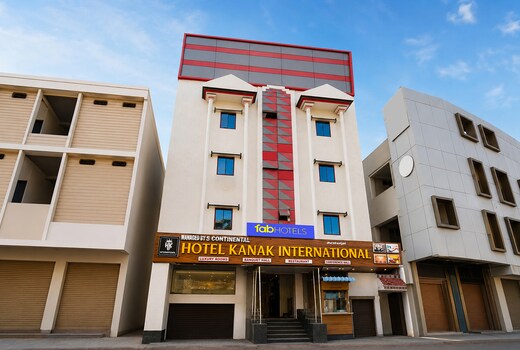 FabHotel Kanak International