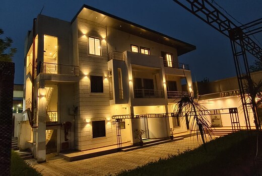 Sri Rameshwar Paradise hotel