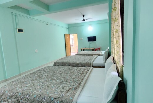 Blossom Homestay in Candolim