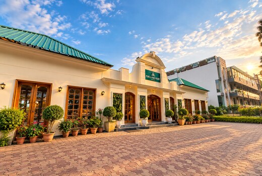 Peaks And Pines Resort