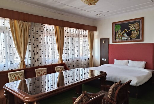 Bridge Regency Home stay
