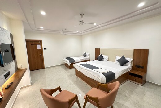 Hotel Madhav Inn