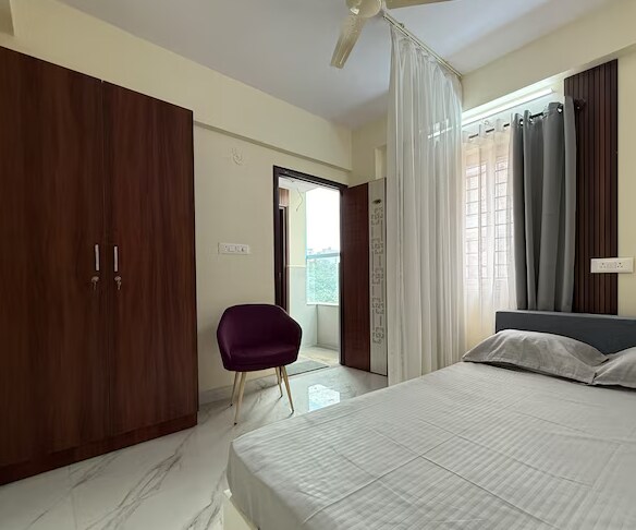 C suites Jade