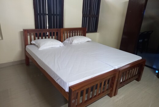 Bobbys Corner