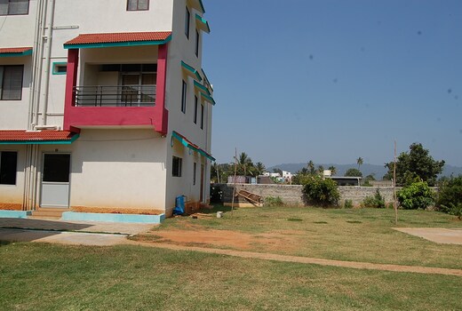 Breeze Residency