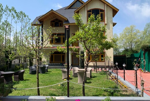 Garden of Eden | Next to Dal Lake