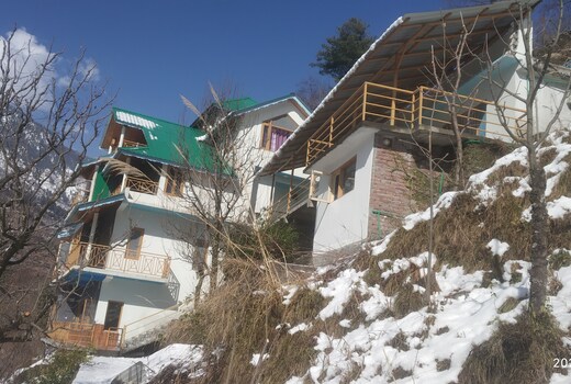 Maverick Home Stay