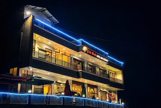 Oak Woods Hotel and Resorts