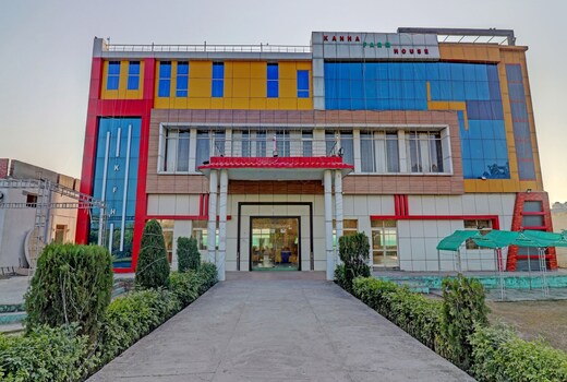 Capital O Kanha Resort