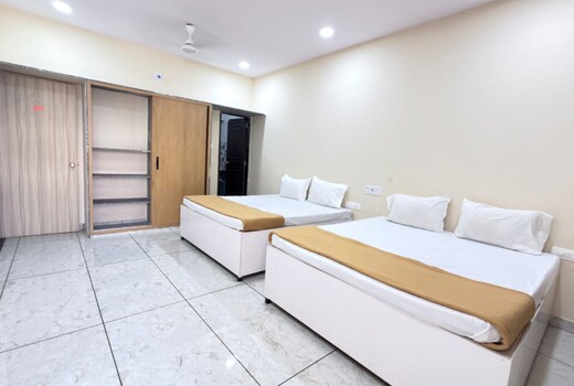 Mangudiya Home stay