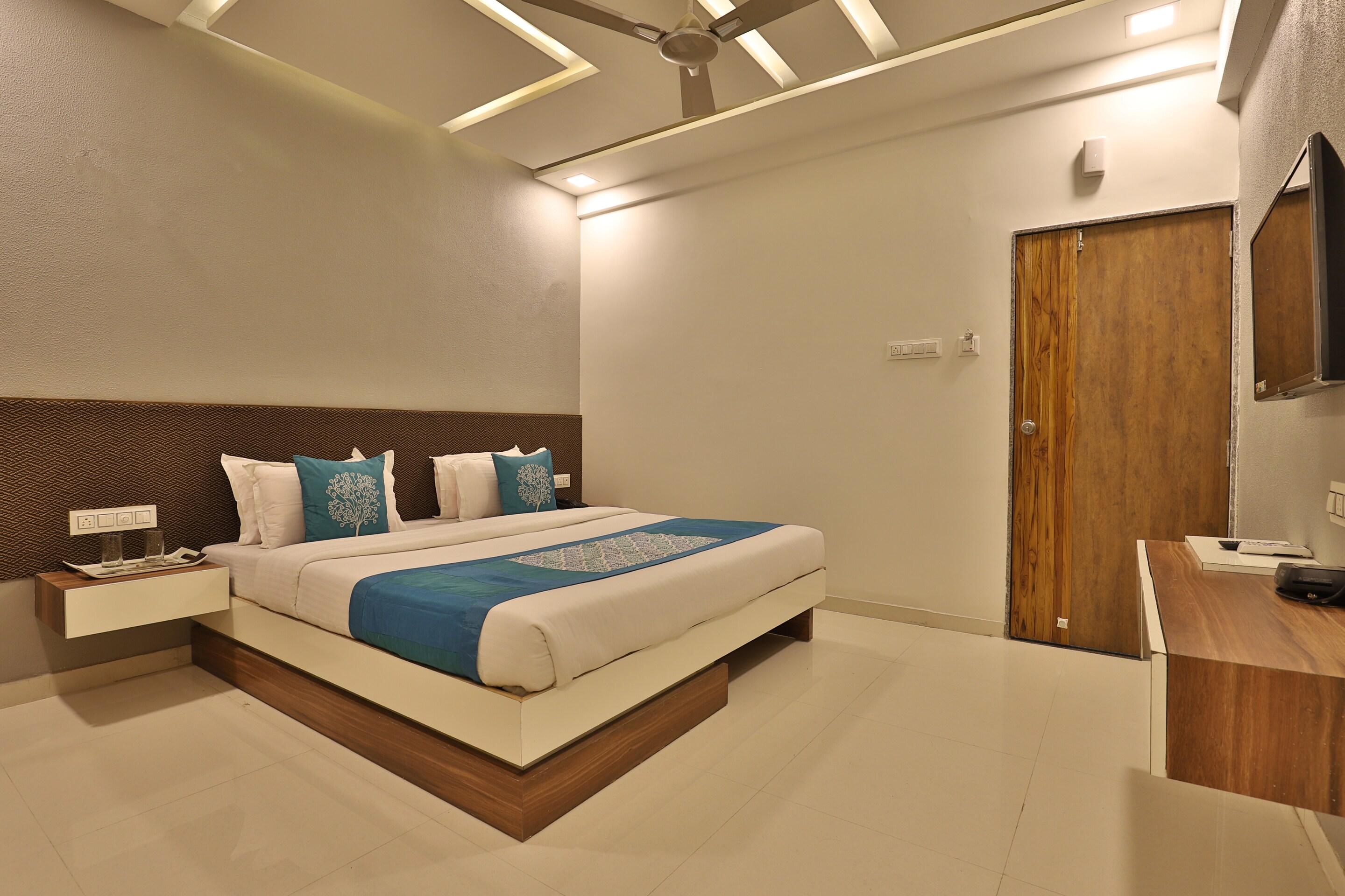 Hotel Neelkanth Bliss