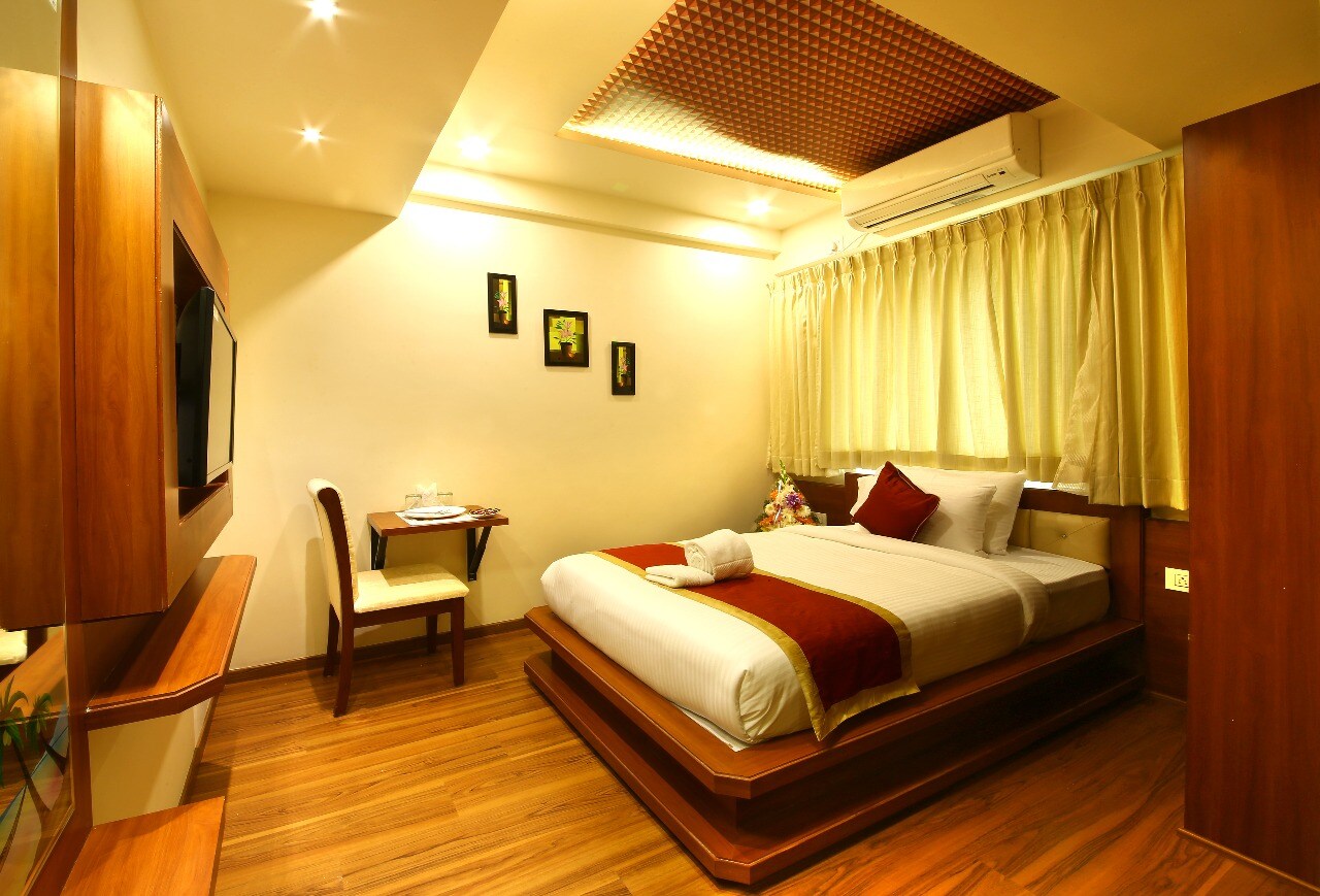 Hotel Sri Alok Park