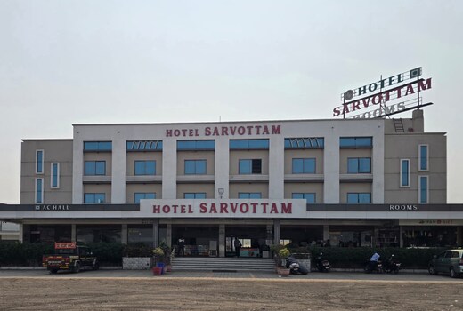HOTEL SARVOTTAM