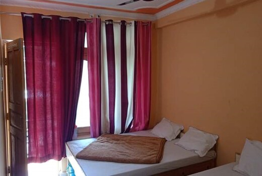 Sunshine Homestay Barkot