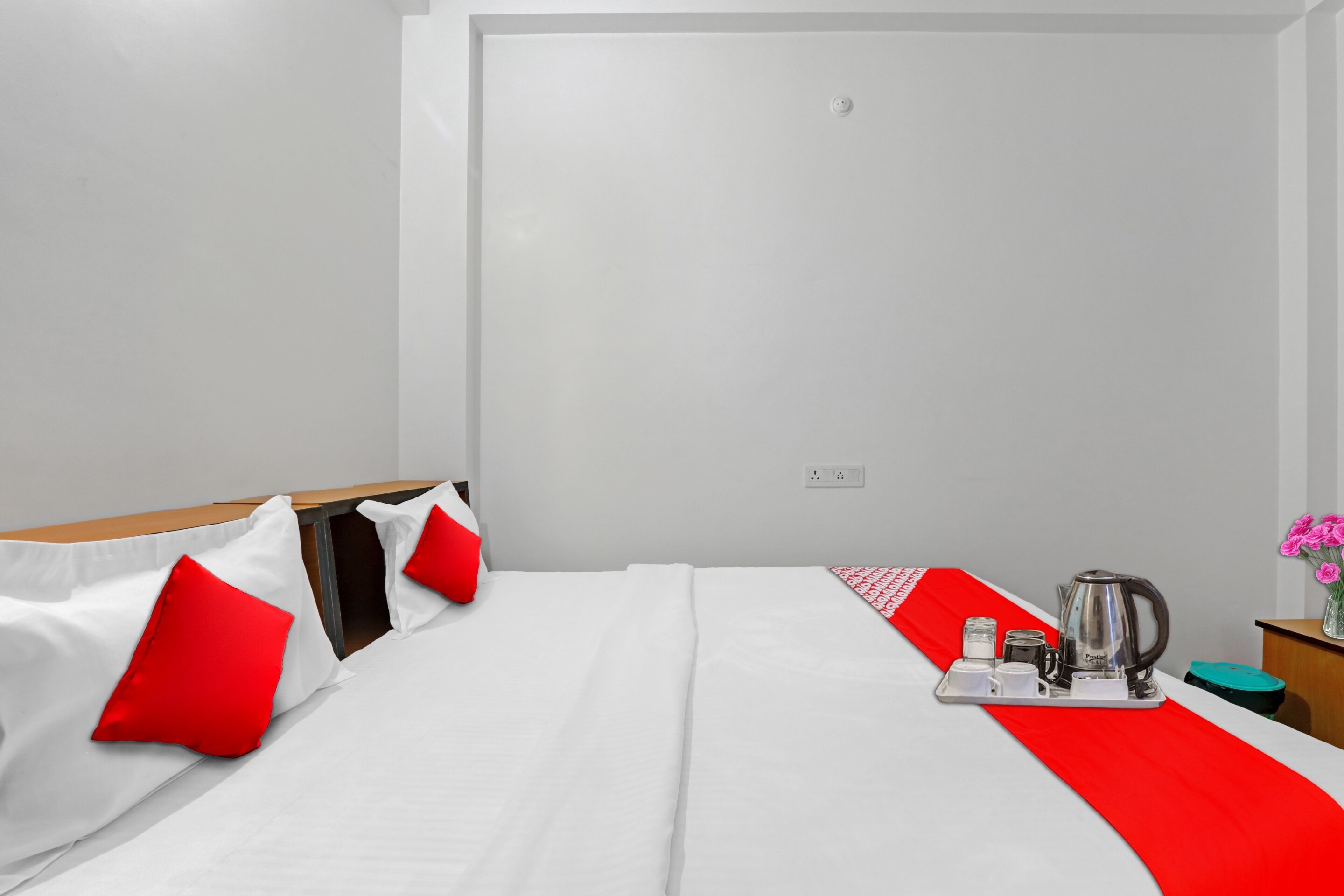 Hotel O Sai Galaxy Hotel & Restaurant