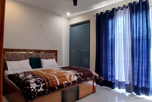 7 HEVEN 1 BHK Luxury Apartment
