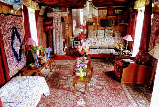 Houseboat Royal Lodge