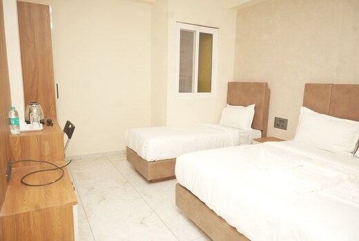 Lumas Suites