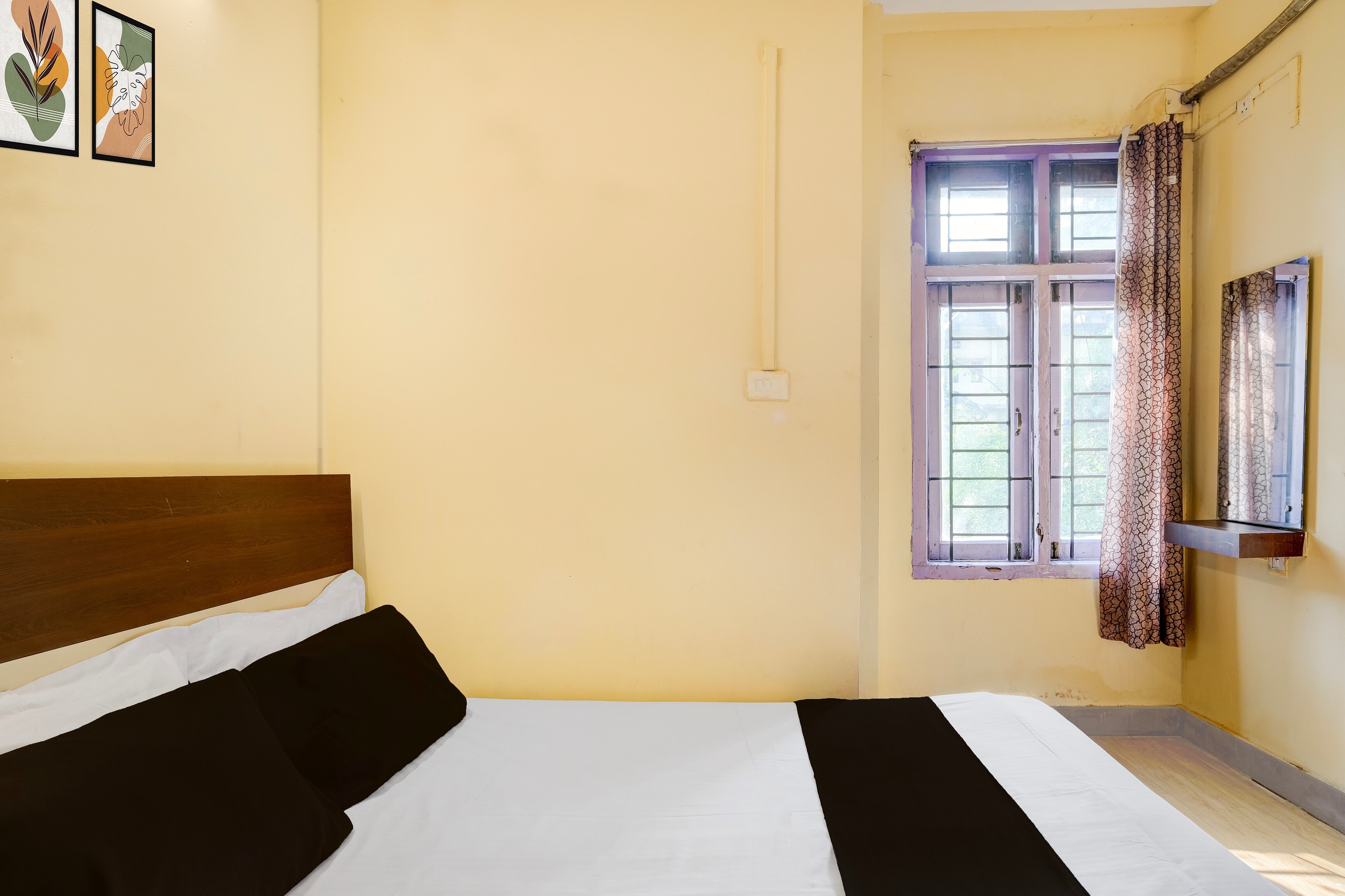 Hotel O SUNLEAF GUEST HOUSE