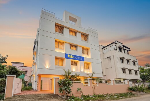 FabHotel Atithi Regency Home Stay - Nr Amar Business Zone