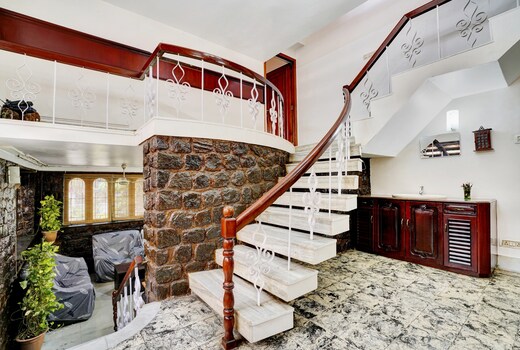 Hotel O CHALET SUITES