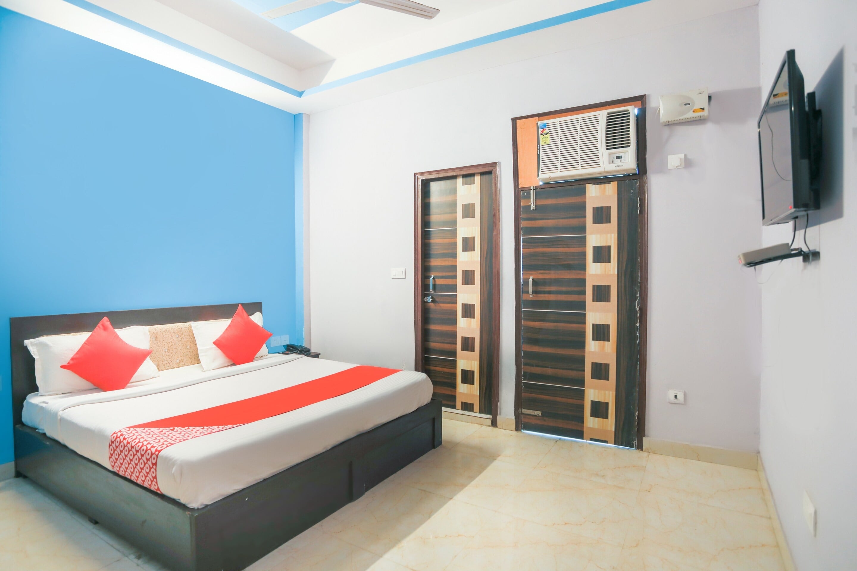 Hotel O A S Residency