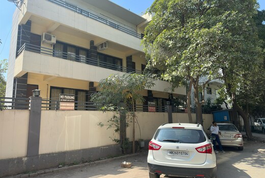 Ena's Nest