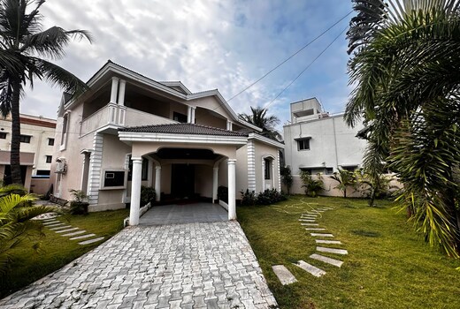 Luxury 5BHK Villa