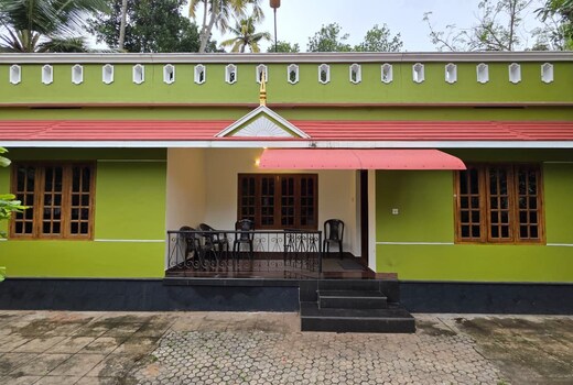 Johny's Surf Homestay