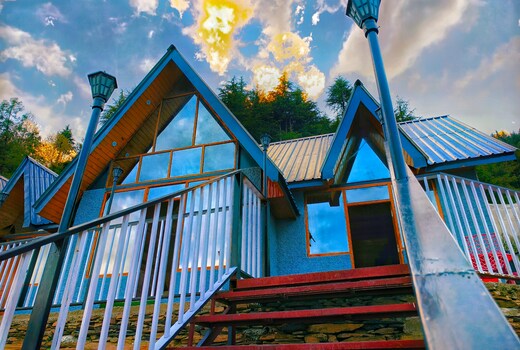 Snowind Cottages